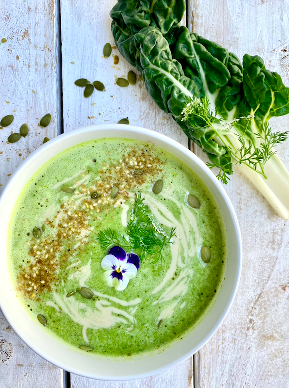 Green soup with leafy vegetables